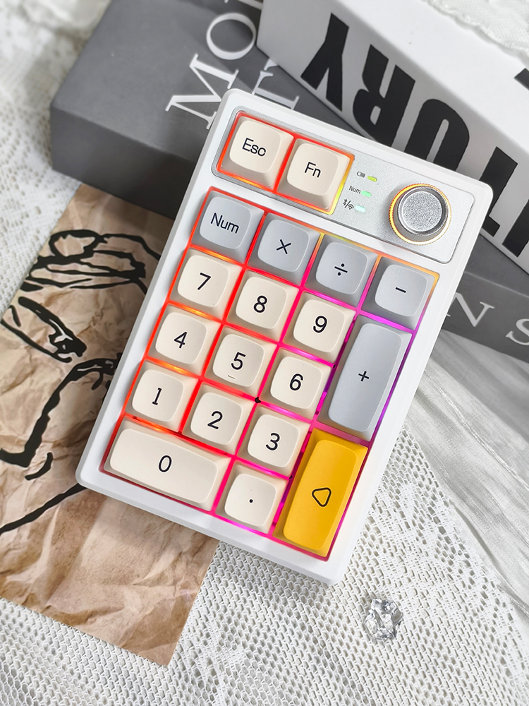 Tri modes Bluetooth KEYCOOL pr - Gaming Keyboard No Number Pad reseña y precio