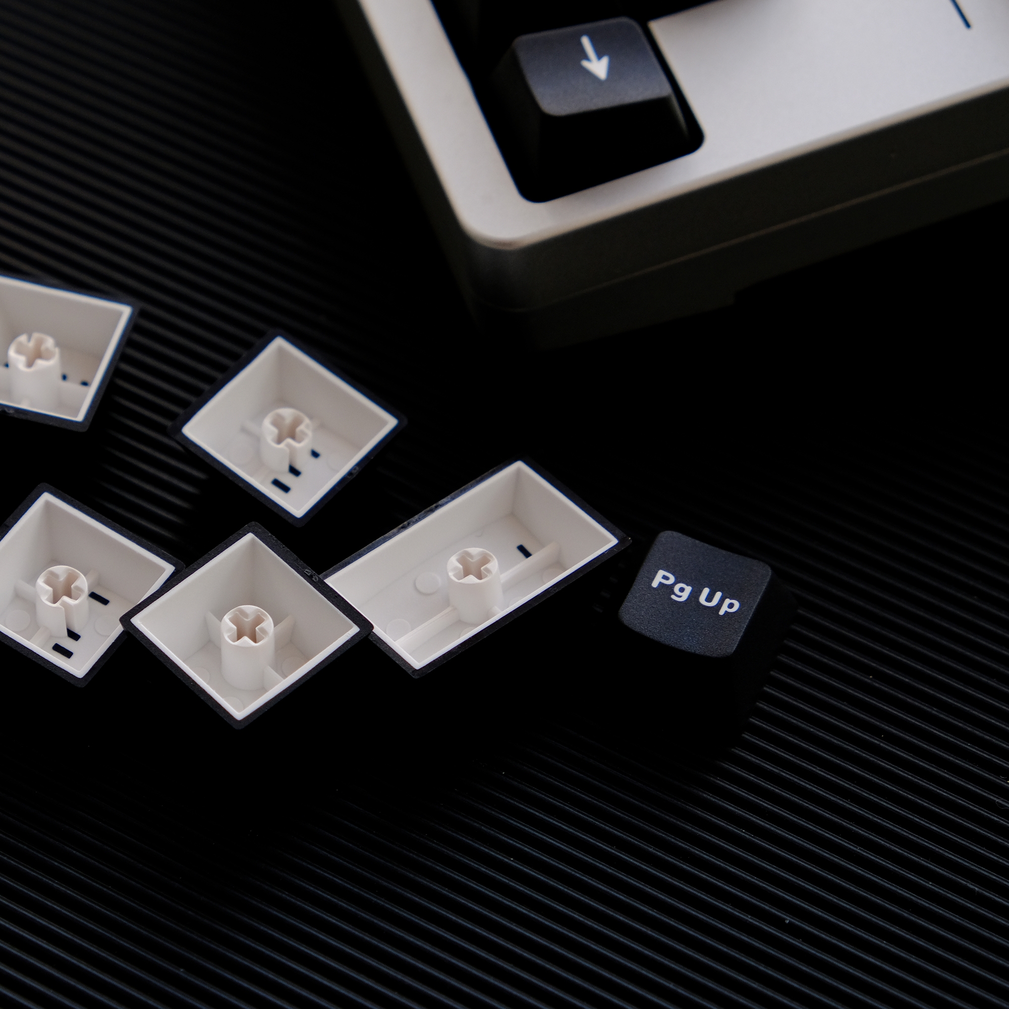 Aifei Double Shot Keycaps Cher - Stabilizer Screw In reseña y precio